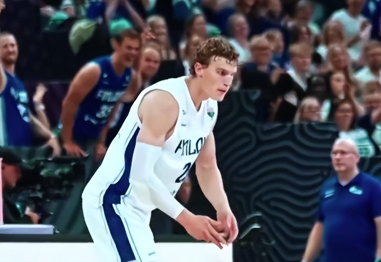 NBA打卡上班，欧锦赛火力全开！23分钟43分，爵士别埋没天才